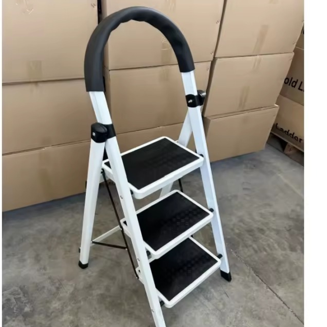 Escalera Plegable Piso 3 Peldanos Blanca - Segura y duradera
