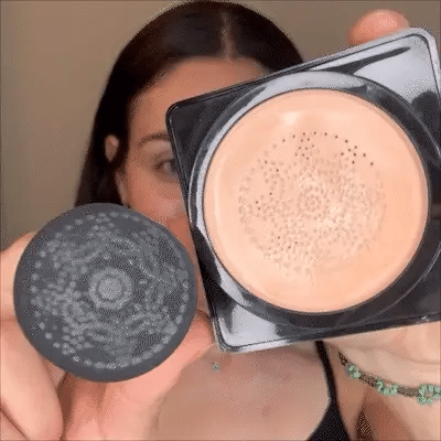 Base de maquillaje en crema con Vitamina C y protector solar